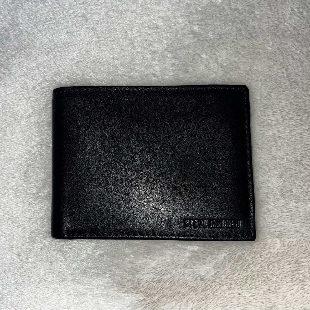 Steve Madden Wallet